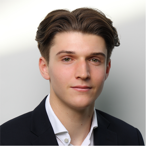 Tim Kumpat, Founder & CEO of axxtas